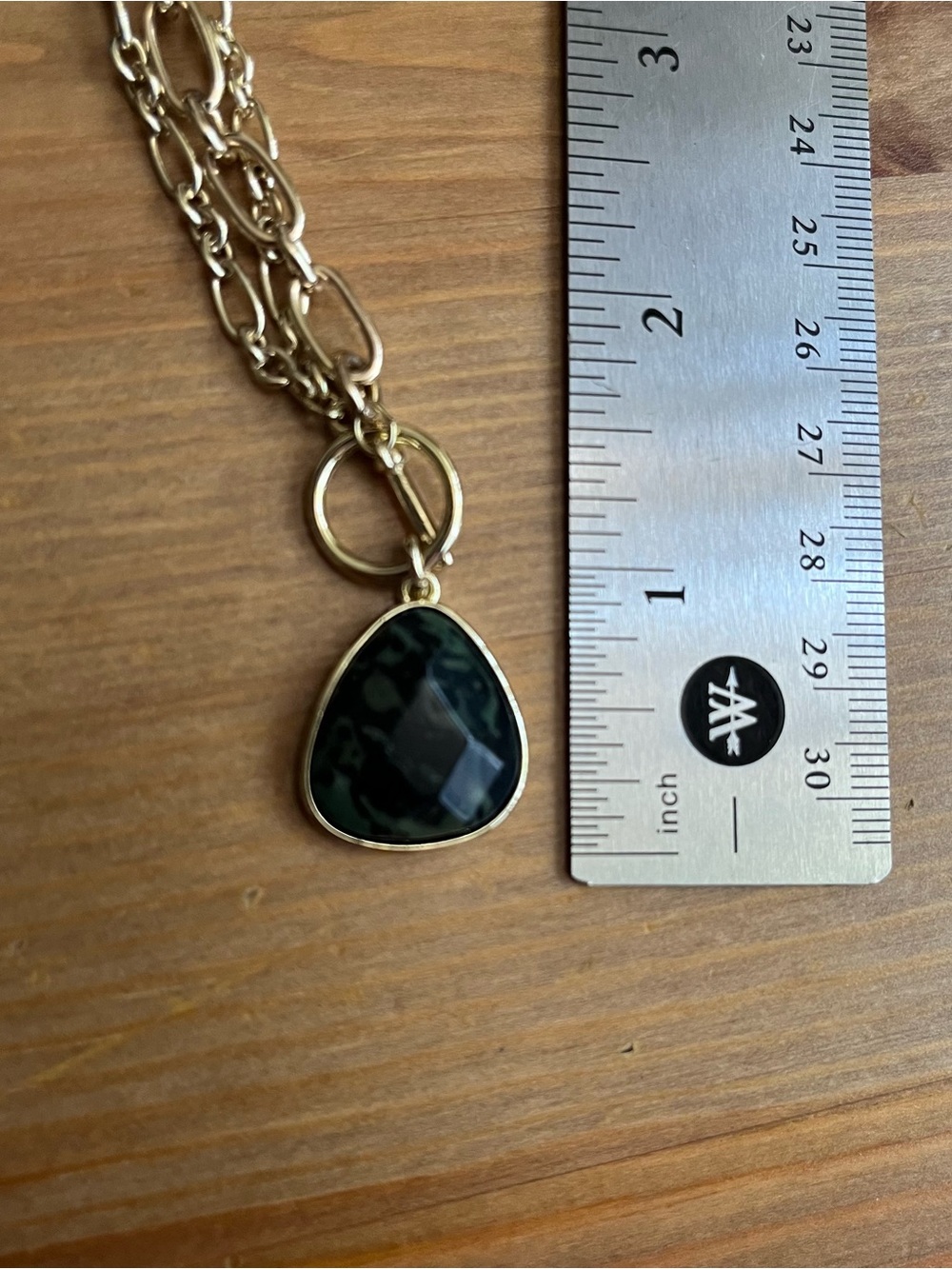 Pendant necklace gold tone toggle closure women's' jewelry statement acrylic - Picture 6 of 9